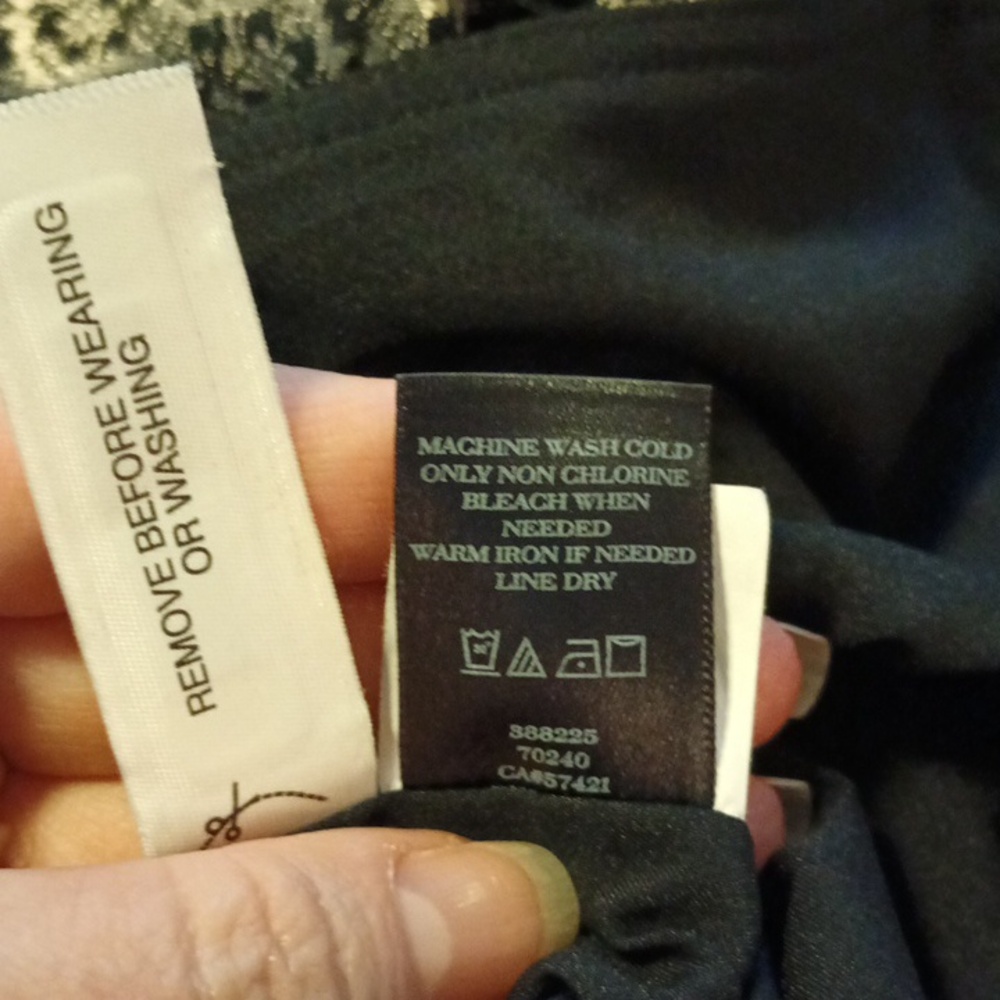 Ann Taylor black and gold jacquard skirt - Picture 7 of 10